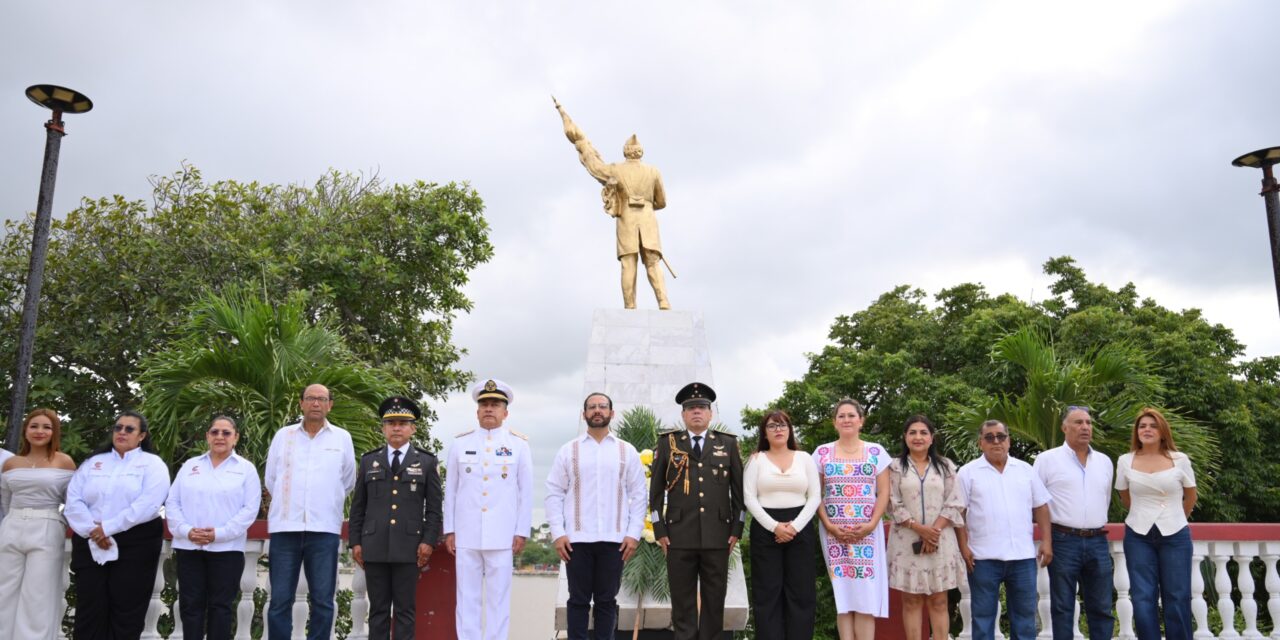 “Honrar a la patria es servir con honestidad”: Pedro Miguel Rosaldo García conmemora a los Niños Héroes en Coatzacoalcos