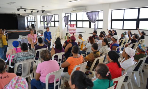 Talleres de alimentos saludables impulsan capacitación, salud y emprendimiento en Coatzacoalcos