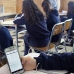 En Veracruz queda restringido el uso de celulares en nivel básico, así como nivel medio para los menores