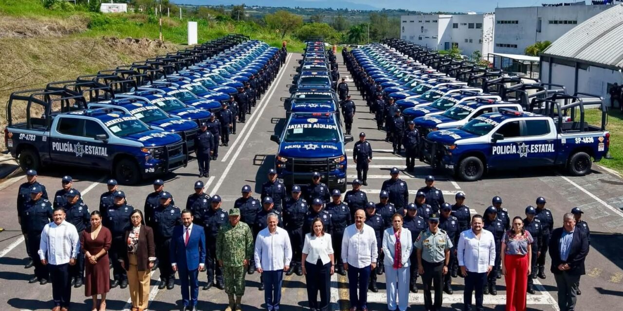 Entrega gobernadora Rocío Nahle patrullas y equipamiento a SSP por más de 180 mdp