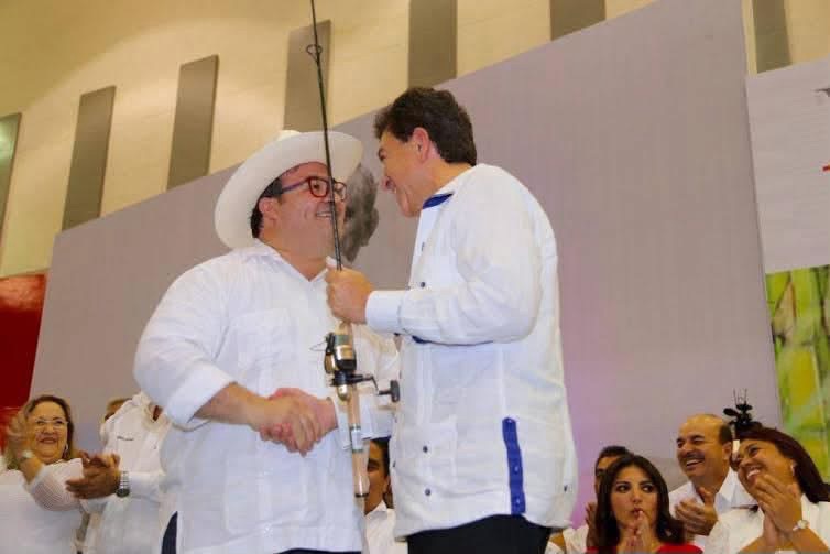 LA CAÑA, LA MEMORIA Y EL ESPEJO