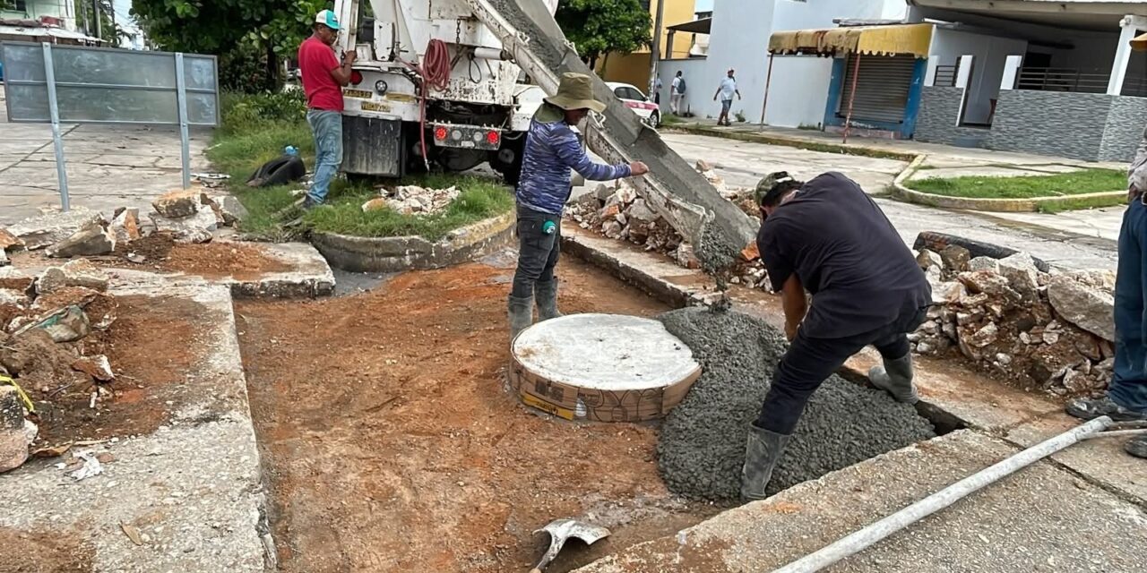 Avanza Ayuntamiento de Coatzacoalcos en la mejora de la infraestructura vial urbana