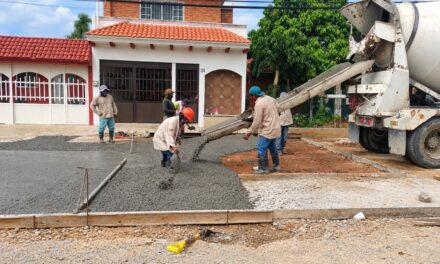Anuncian avances significativos en el plan de rescate de calles en Coatzacoalcos