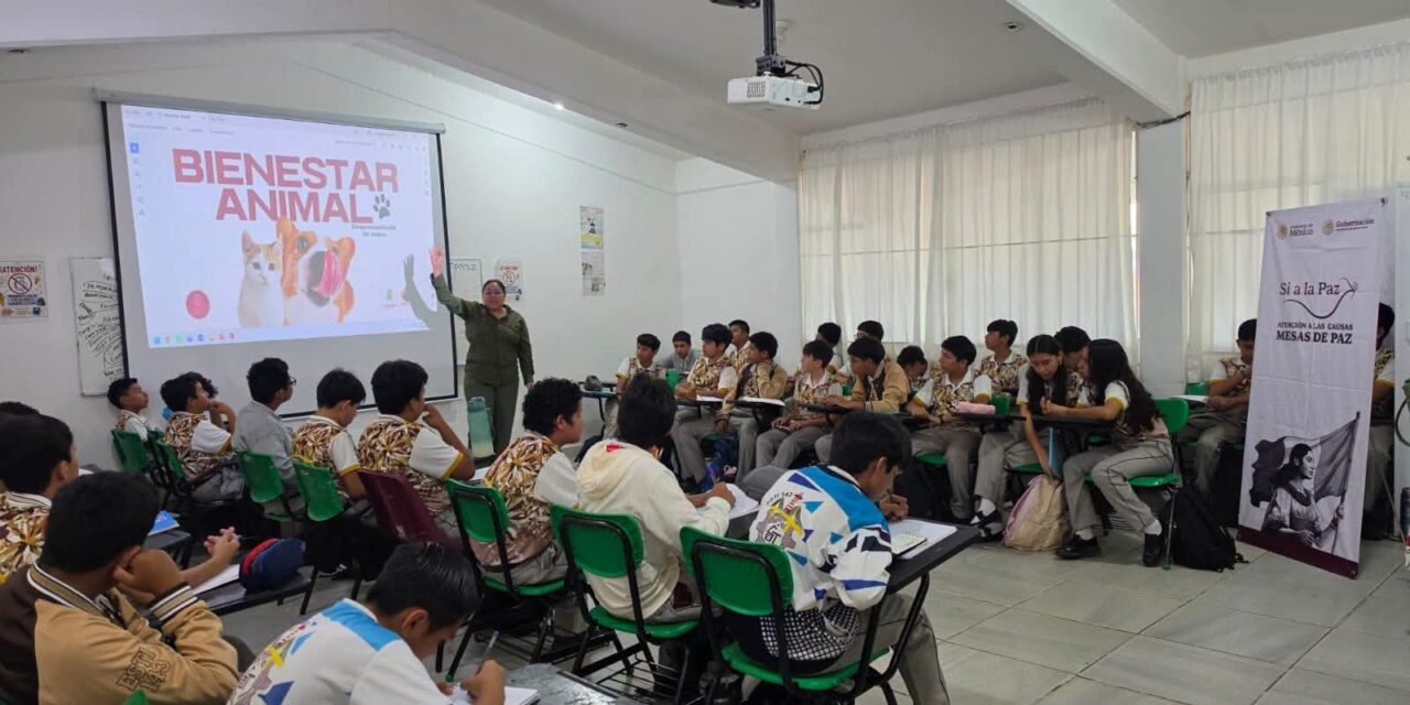 Impulsa Coatzacoalcos cultura de bienestar animal en escuelas secundarias