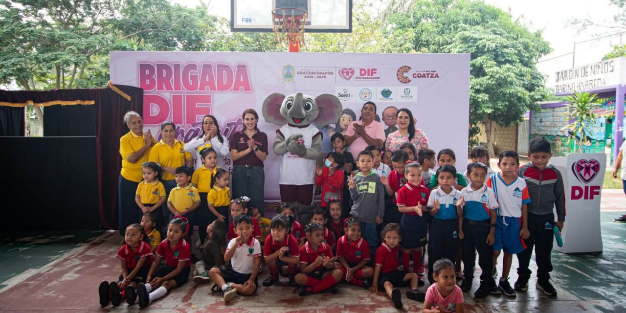 DIF Coatzacoalcos acerca servicios gratuitos a La Noria con su décima brigada