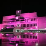 Ilumina Gobierno de Coatzacoalcos de rosa espacios públicos por el Mes de Sensibilización sobre el Cáncer de Mama