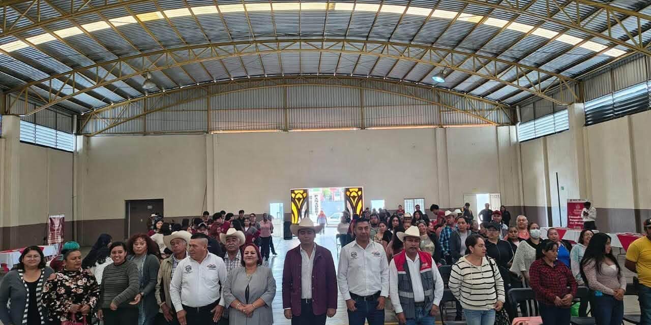 Más de mil 200 vacantes llegan a tres municipios: STPSP