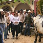 Reconoce Gobernadora calidad del ganado y trabajo de productores del sur