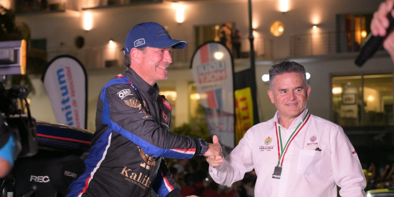 La Carrera Panamericana llegó a Veracruz; rugen los motores en el puerto
