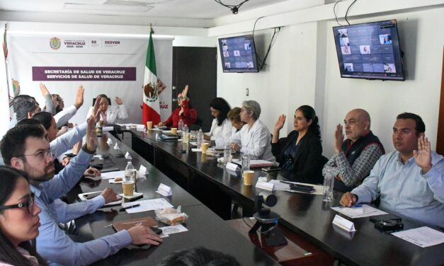 COESABI aprueba dictámenes para la Medalla al Mérito Médico