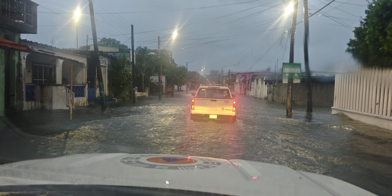 Coordina Gobierno estatal evacuaciones en seis municipios del sur por crecida del río Agua Dulcita