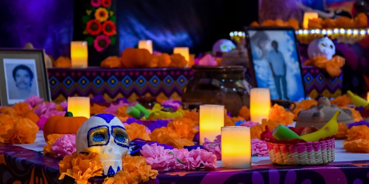 Invitan a disfrutar la exhibición de altares en Coatzacoalcos; arranca “Coatza entre Flores y Recuerdos”