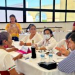 Impulsan vinculación entre artesanos indígenas y hoteles de Coatzacoalcos