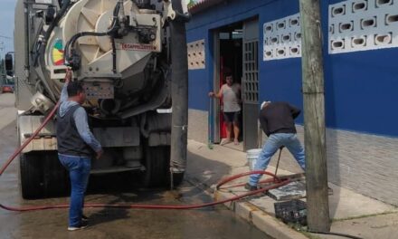 Mantiene Ayuntamiento de Coatzacoalcos intensa jornada de mantenimiento en fin de semana