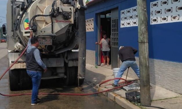 Mantiene Ayuntamiento de Coatzacoalcos intensa jornada de mantenimiento en fin de semana
