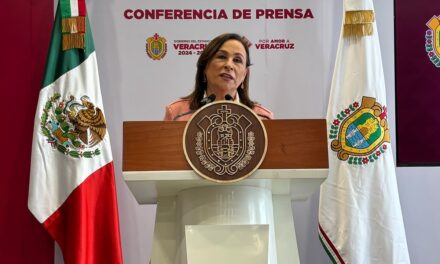 Maestro denunciado por pedir un ‘croquis’ a sus alumnos no será suspendido, afirma gobernadora Rocío Nahle; ‘es una injusticia’