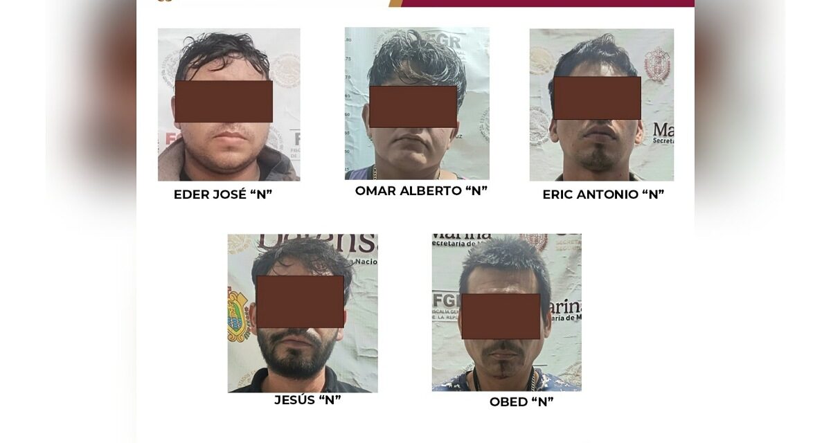 En Jáltipan, cinco detenidos en flagrancia con armas, presunta droga y equipo táctico como resultado de despliegue operativo