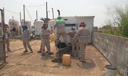 CMAS fortalece el abasto de agua en Olmeca con instalación de generadores ante falta de energía