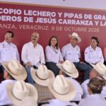 Entrega Rocío Nahle dos centros de acopio lechero y pipas para productores del sur de Veracruz