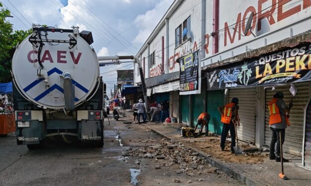 Arranca rehabilitación de banquetas del Mercado Morelos para mejorar la movilidad y seguridad de peatones